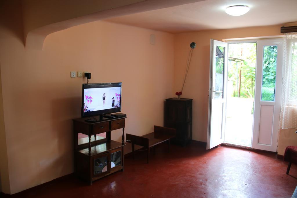 Achi Guest House Makhinjauri Dış mekan fotoğraf
